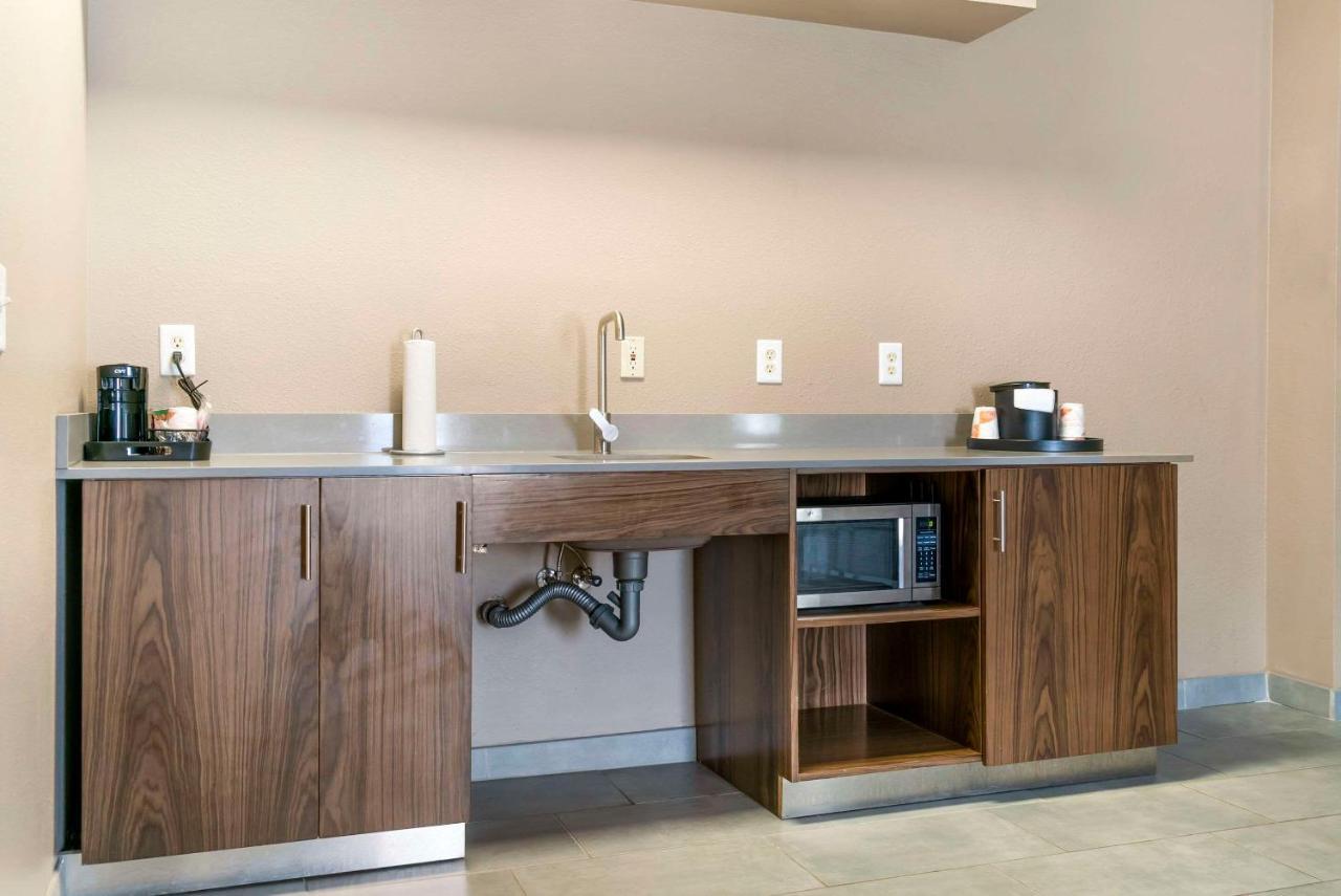Comfort Inn & Suites Toledo Esterno foto
