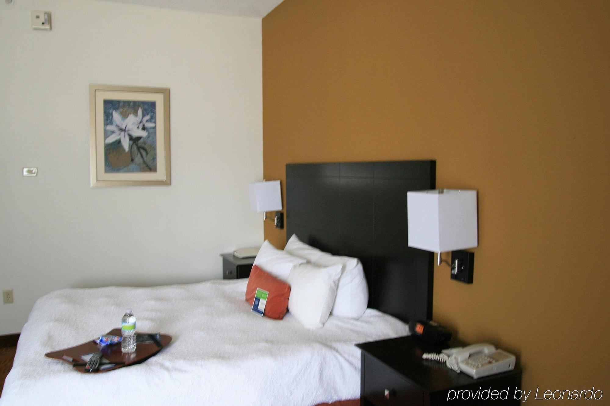 Comfort Inn & Suites Toledo Esterno foto