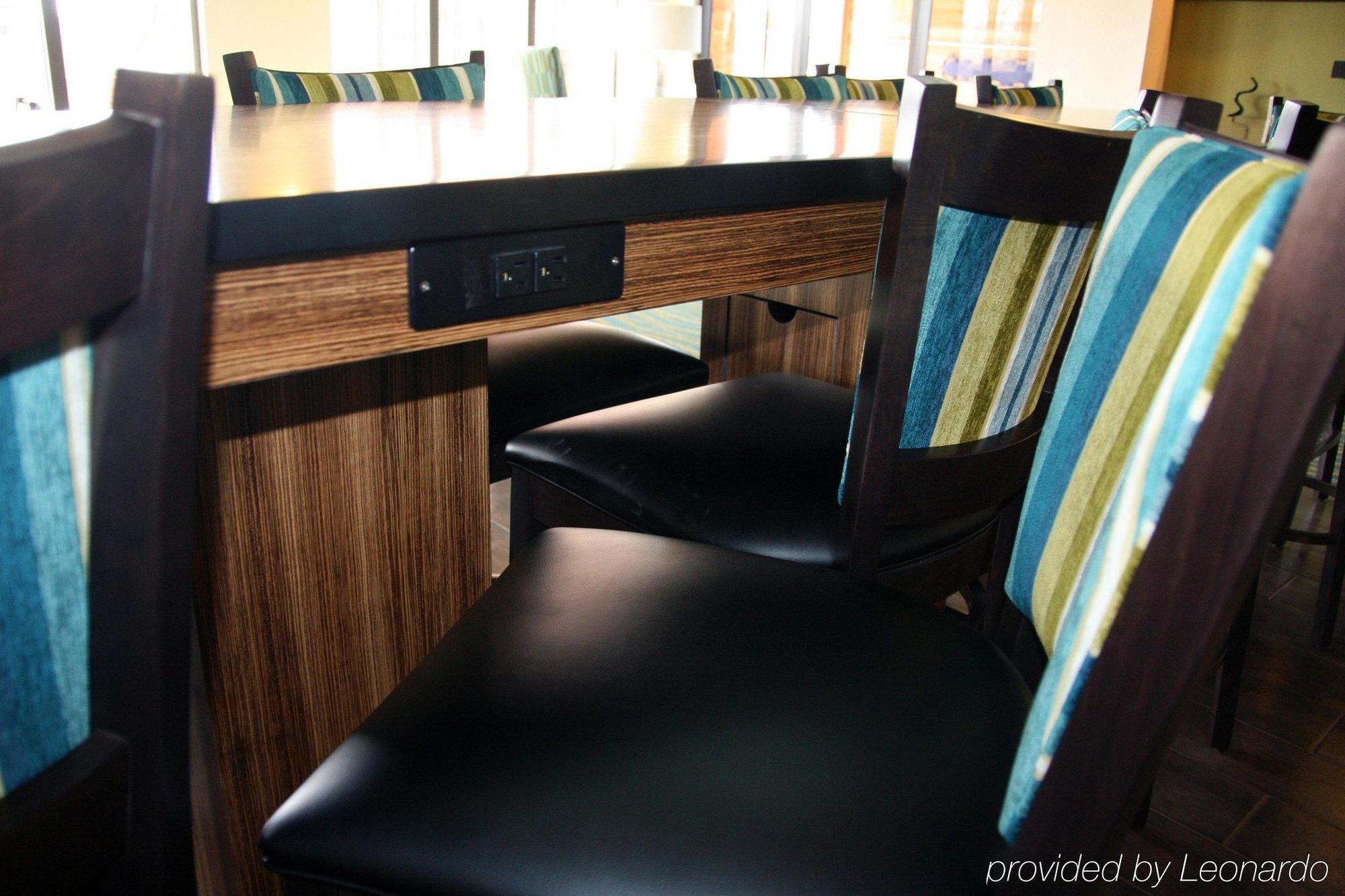 Comfort Inn & Suites Toledo Esterno foto